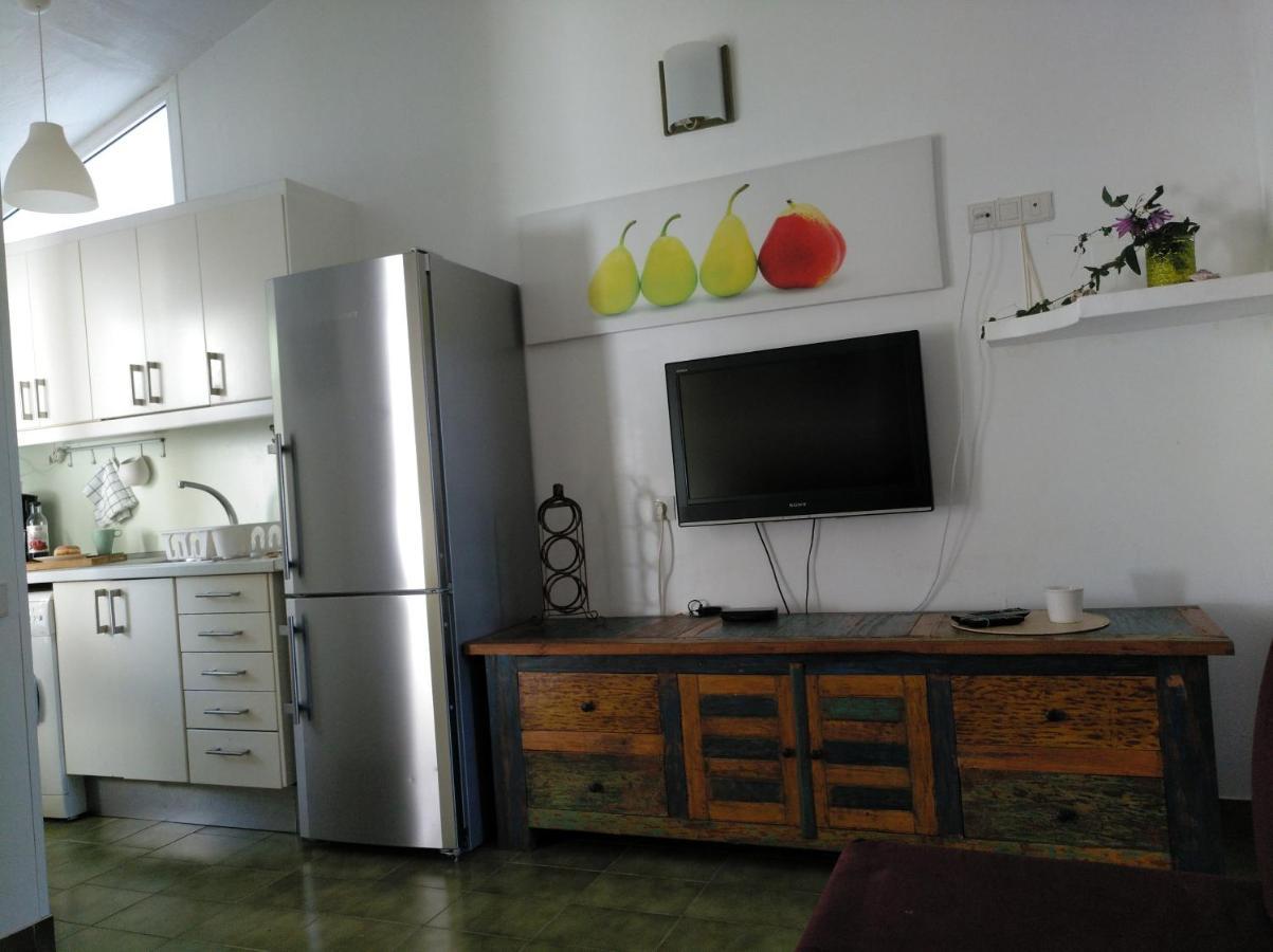 2 Calle Las Azucenas Playa Del Aguila  Екстериор снимка