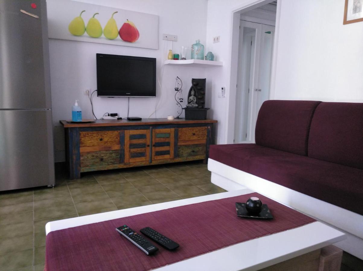 2 Calle Las Azucenas Playa Del Aguila  Екстериор снимка